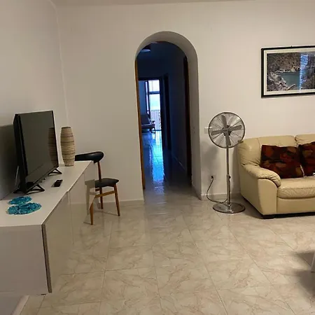 Di Mauro Apartment Scario